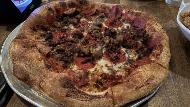 ヤードハウスの肉沢山のカーニボービザ